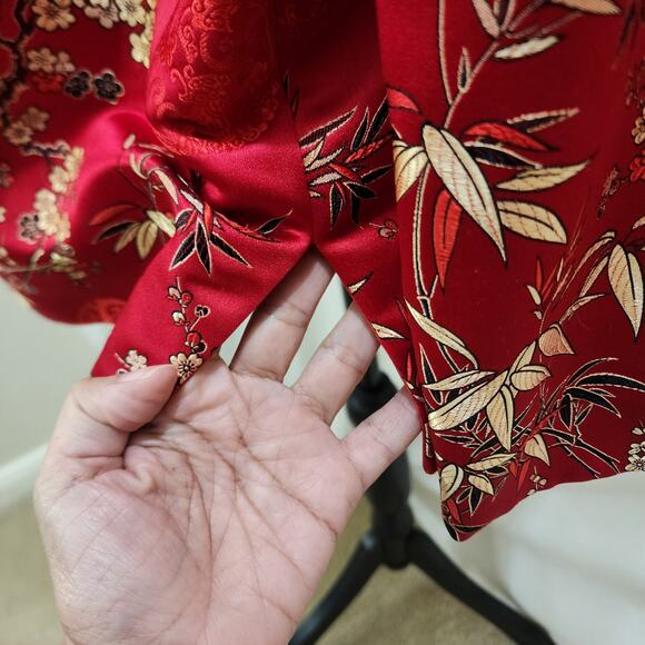 Silk Chinese Jaquard Stitched Floral Asian Red Open Jacket, Size Large - Picture 5 of 7